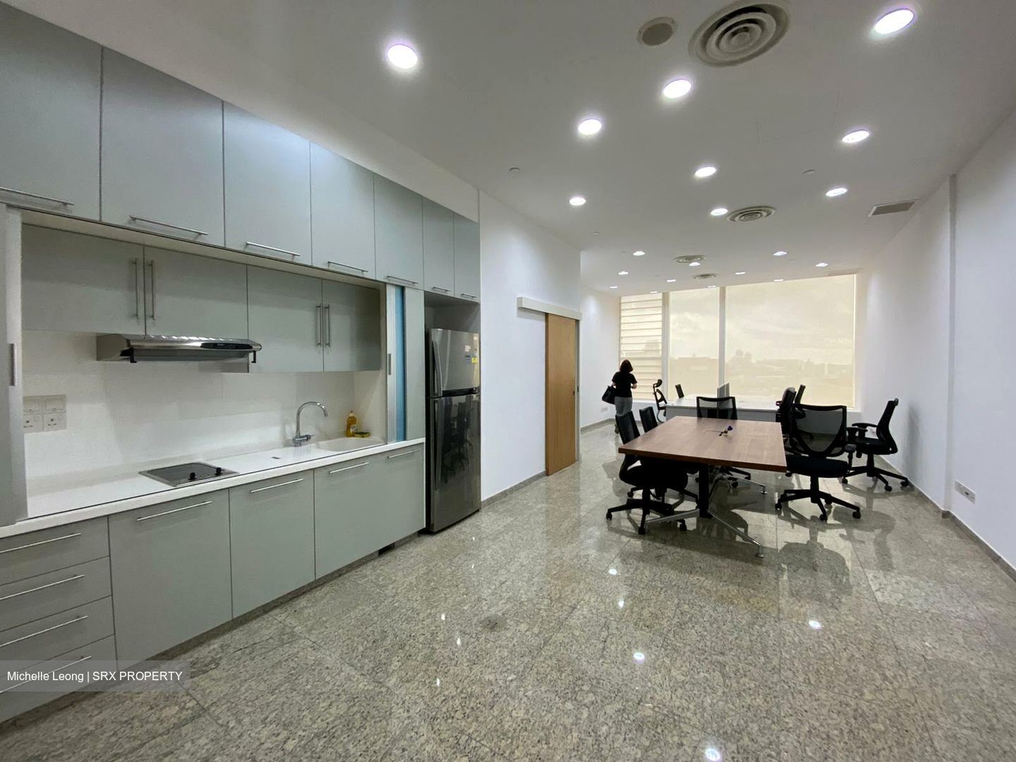 The Central (D1), Office #551510081